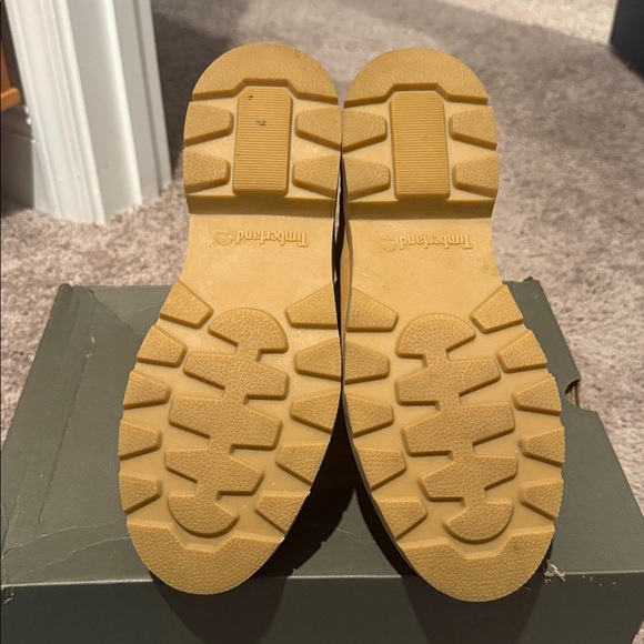 Timberland Women's Waterproof Boots WORN ONCE - Picture 4 of 4